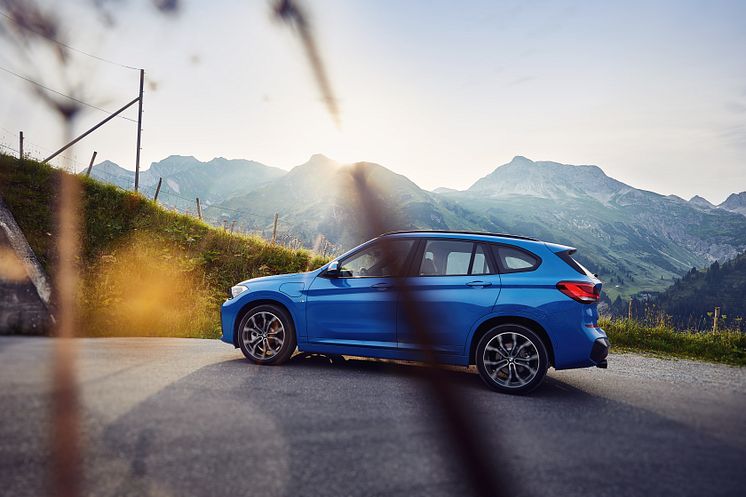 Uusi BMW X1 xDrive25e