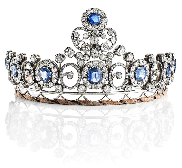 "The Russian Sapphire Tiara", estimate: DKK 1,500,000-2,000,000 / € 200,000-270,000.