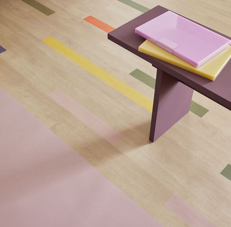 Medium-42602 elegance soft lilac_36942 colourful planks close up.jpg