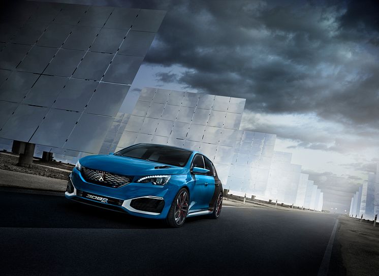 Peugeot 308 R HYbrid – ren körglädje i kompakt format