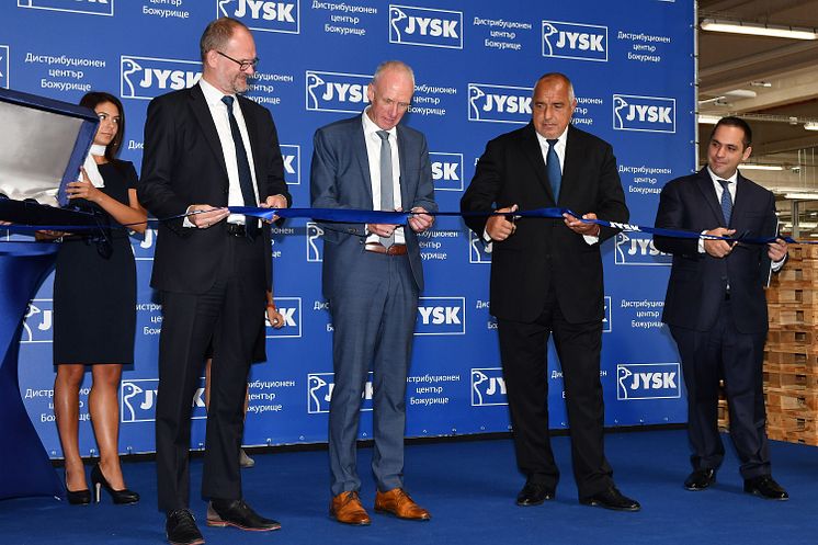  Посланика на Дания Сьорен Якобсен, Ян Бо, Бойко Борисов (министър-председател) и Емил Караниколов (министър на икономиката)