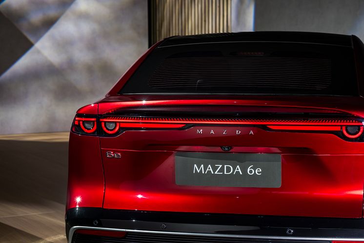 Mazda 6e