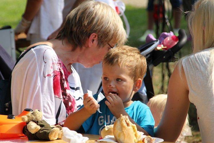 Tag der offenen Tür im Kinderhospiz: Bärenherz-Sommerfest lockt 1.000 Besucher in den Kees’schen Park