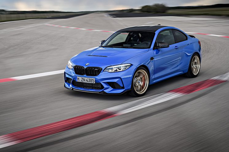 BMW M2 CS