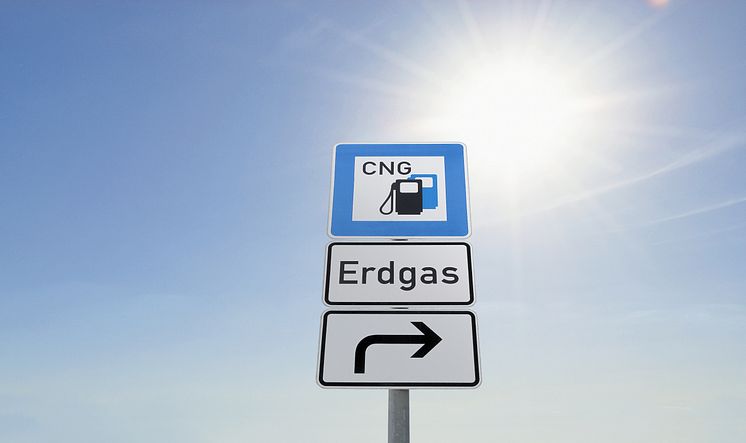Hinweisschild Erdgastankstelle (CNG)