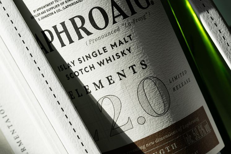 LaphroaigElementsL2.0_BottleCloseup1.jpg