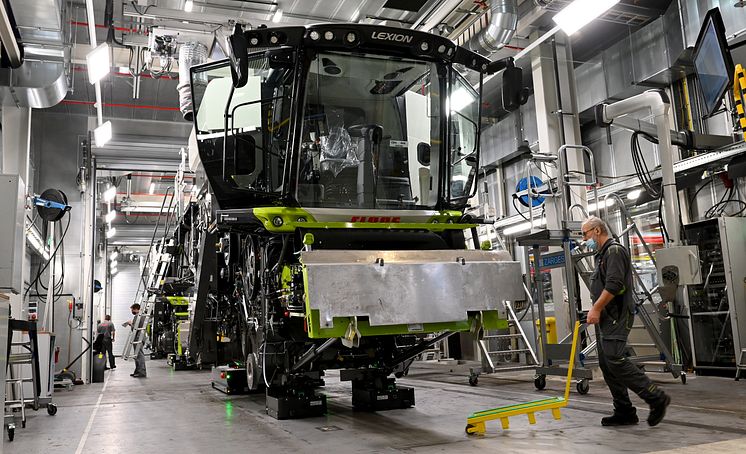 Assembly of combine harvesters at CLAAS in Harsewinkel