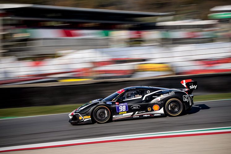 2025 05 formula racing gt challenge r1+2 knutstorp 2.jpg