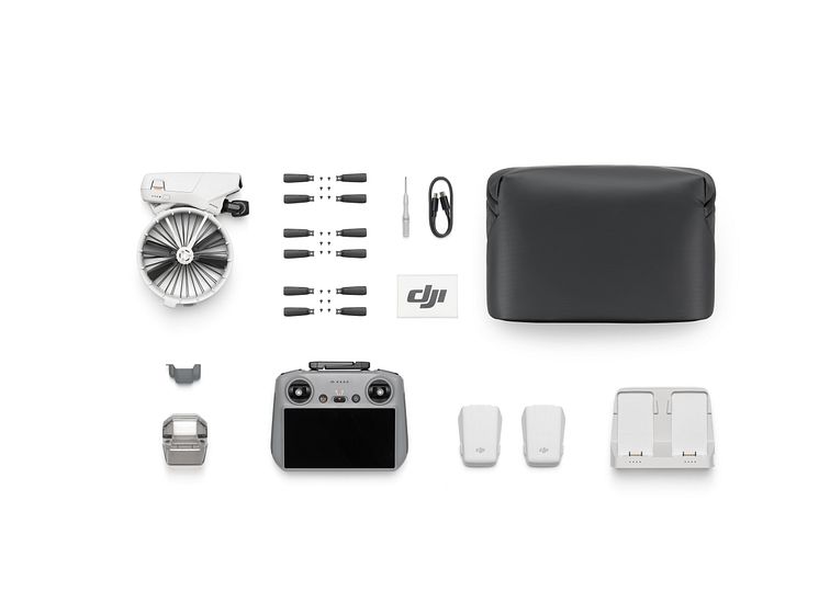 DJI Flip Fly More Combo_batteries inserted_3.jpg