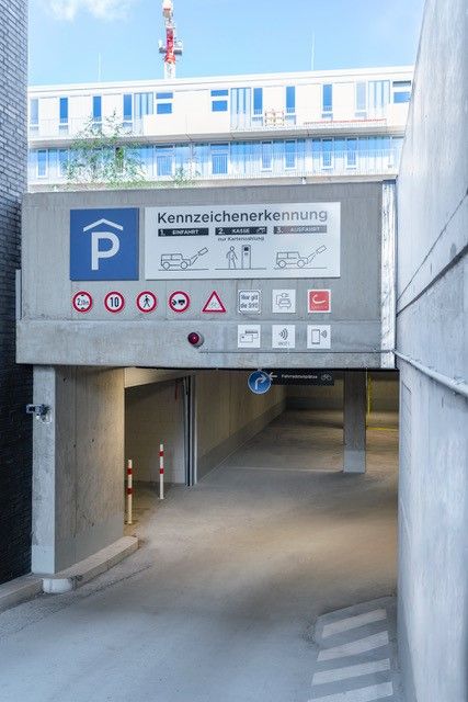 KairosRed_Tiefgarageneinfahrt