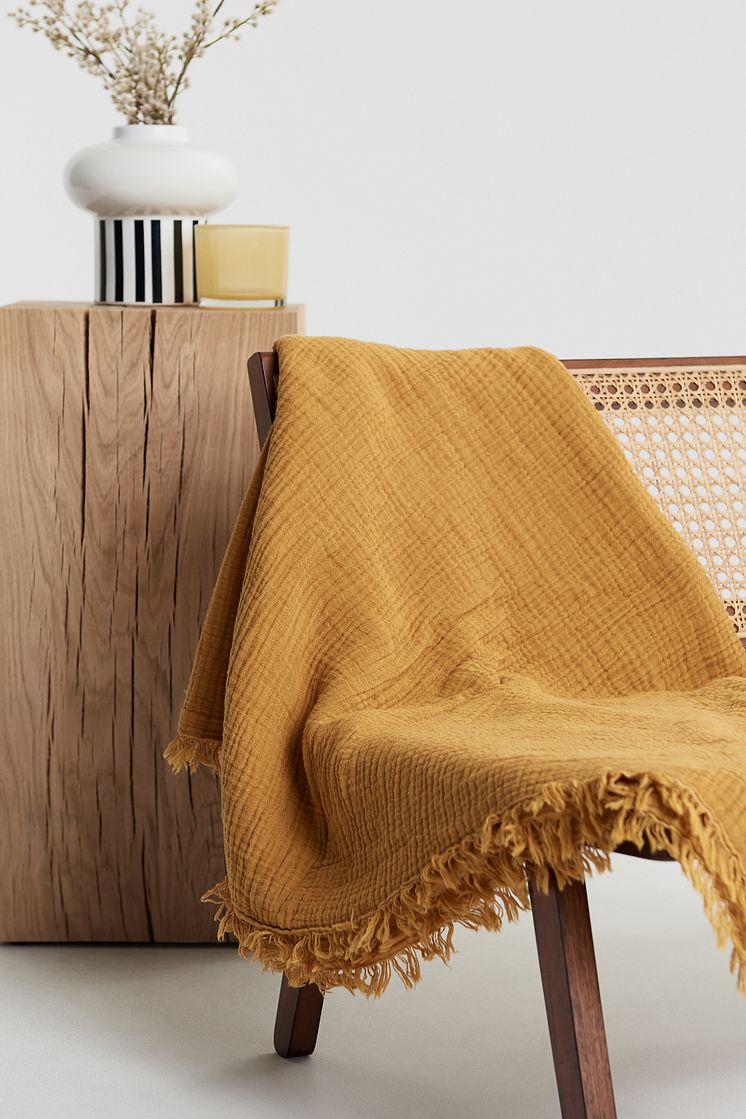 gina crinkled blanket -  ochre 