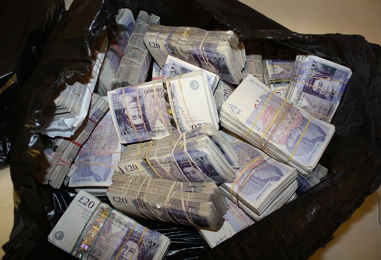 Cash in bag money launderer jailed 