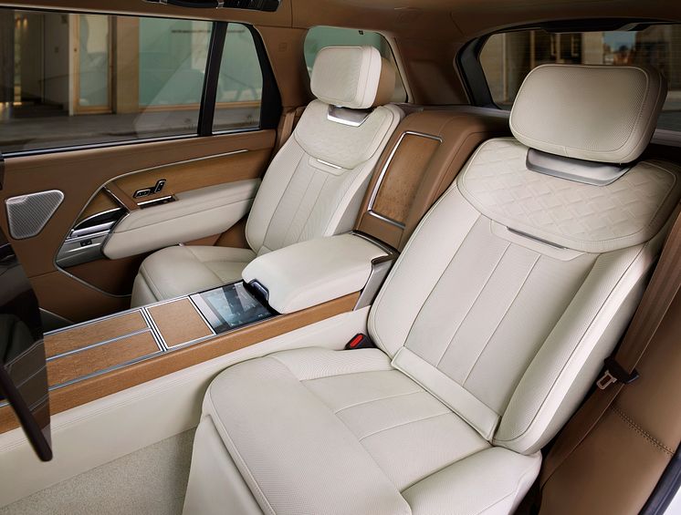 RR_23MY_18_LWB_SV_Serenity_270122_020-ALTlr.jpg