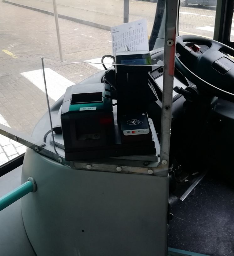 Luton Airport shuttle bus