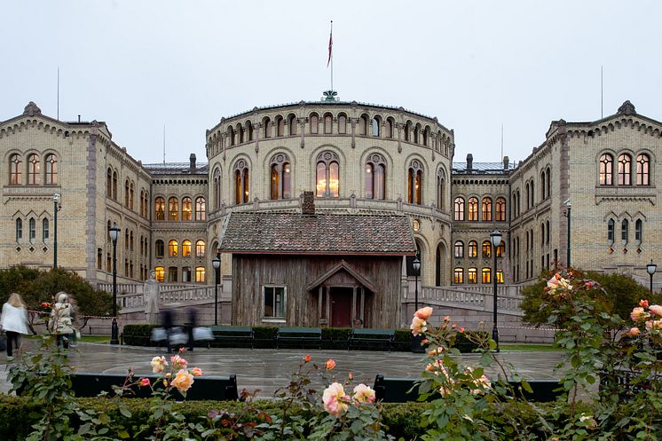 Stortinget og huset