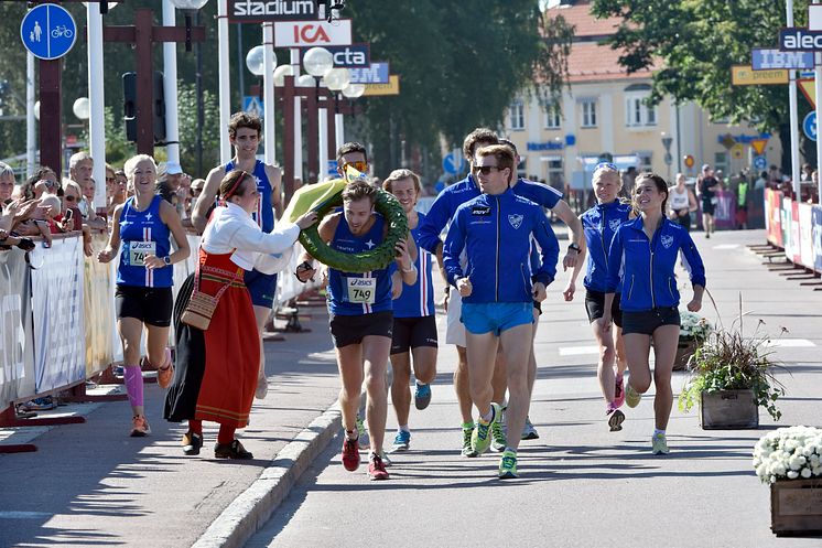 IFK Lidingö SOK tog hem mixedklassen i Vasastafetten 2015