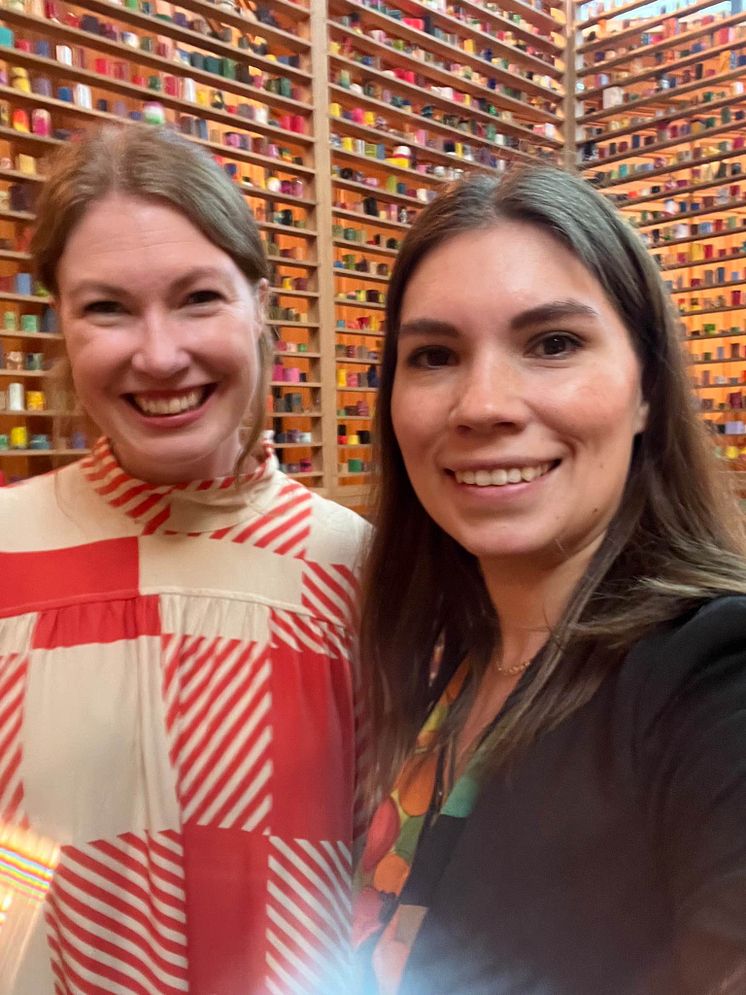 Moderator Louise Dane och Annika Hirvonen (MP).jpg
