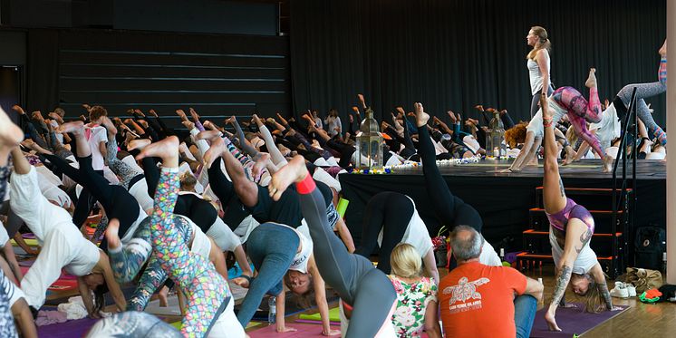 Anna Gordh Humlesjö från Team Yogobe var en av lärarna på Internationella Yogadagen i Stockholm.