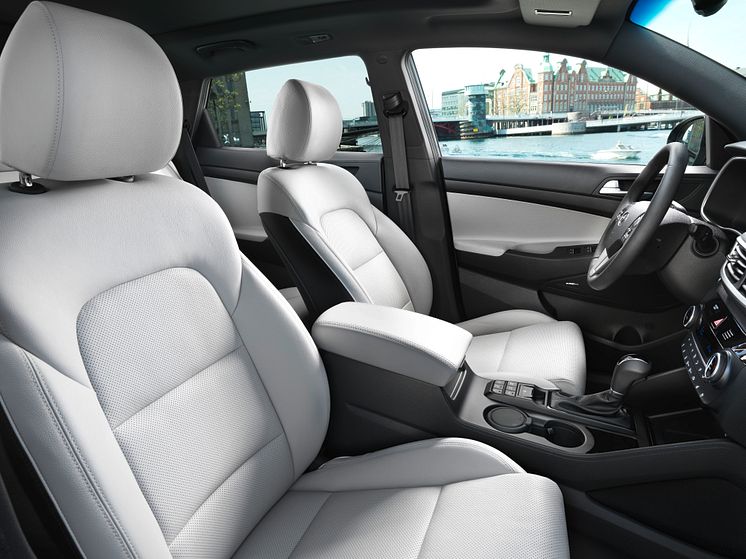 New Hyundai Tucson Interior (3)