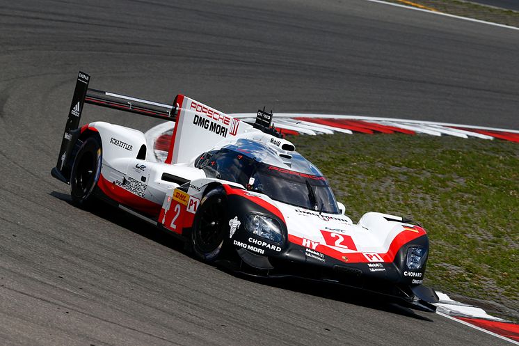 Porsche 919 Hybrid, Porsche LMP Team: Timo Bernhard, Brendon Hartley, Earl Bamber 