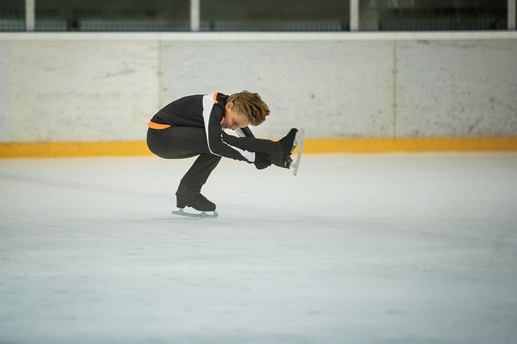 HOLIDAY ON ICE ACADEMY Sommercamp Leon Rojkov Berlin