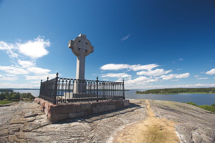 Pressbild - Ansgarmonumentet på Birka