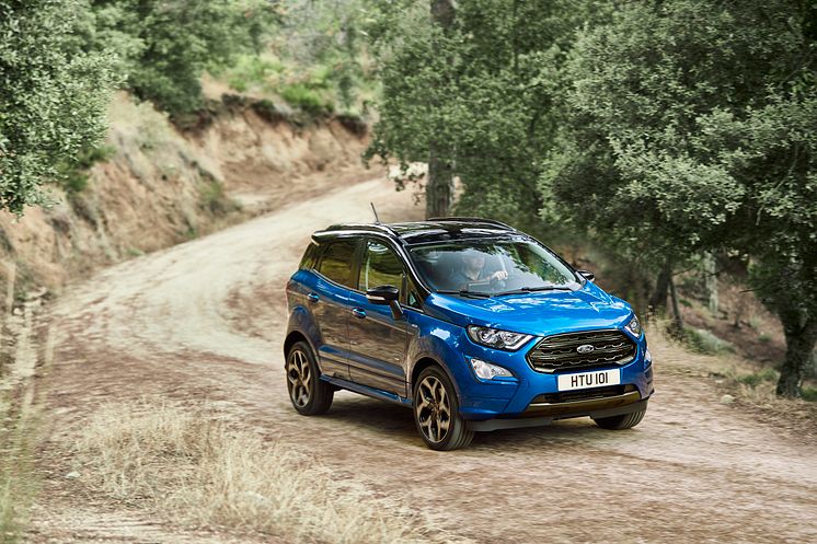 FORD_2017_EcoSport_01