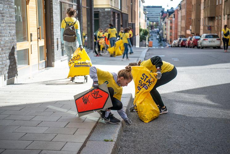 190914 Städa Norrköping Dolphinstjejer på städuppdrag_DSC_0340