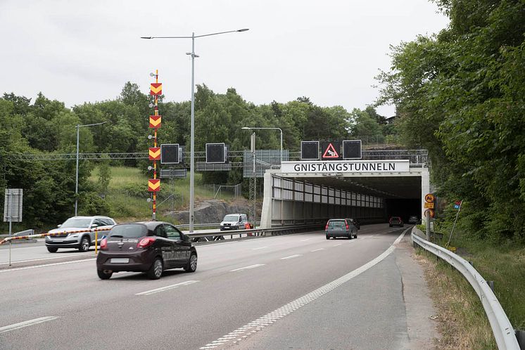 Gnistängstunnelns ena rör stängs