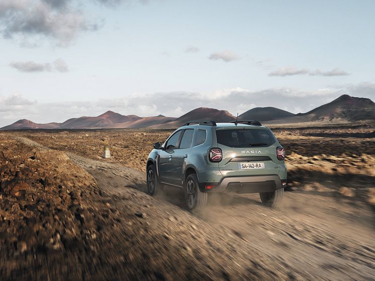 2022_-_New_Dacia_visual_identity_-_Dacia_DUSTER (2)