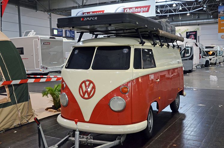Ein Klassiker: Auch der VW-Bus wird auf der Touristik & Caravaning 2019 gezeigt