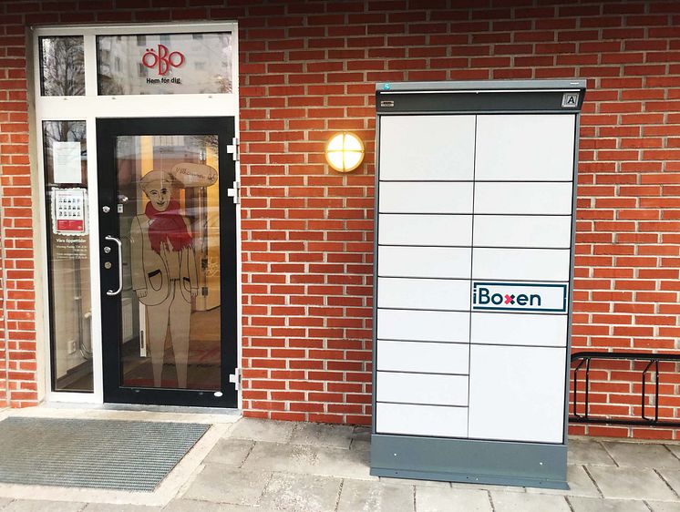 iBoxens leveransboxar på Poesigatan