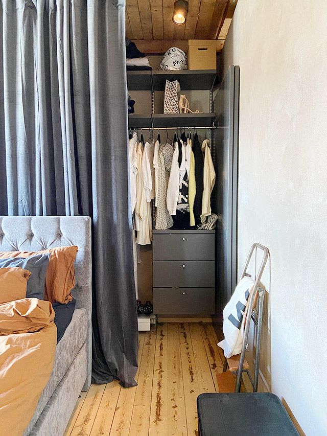 Elfa_Bedroom_Closet_4_graphite_Maria