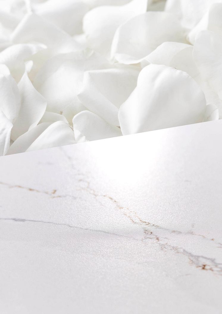 Suede, den innovativa sammetslena Silestone®-ytan. Samma enastående hållbarhet.