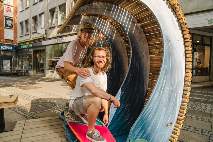 Stefan Wolters (hinten) und Luca Krüger testen die Welle (c)JM Böckmann.jpg