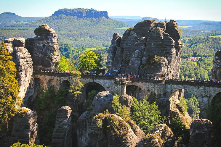 Basteibrücke i  Elbsandsteingebirge i Sachsen