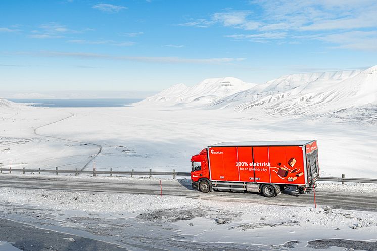 Helelektrisk post på Svalbard