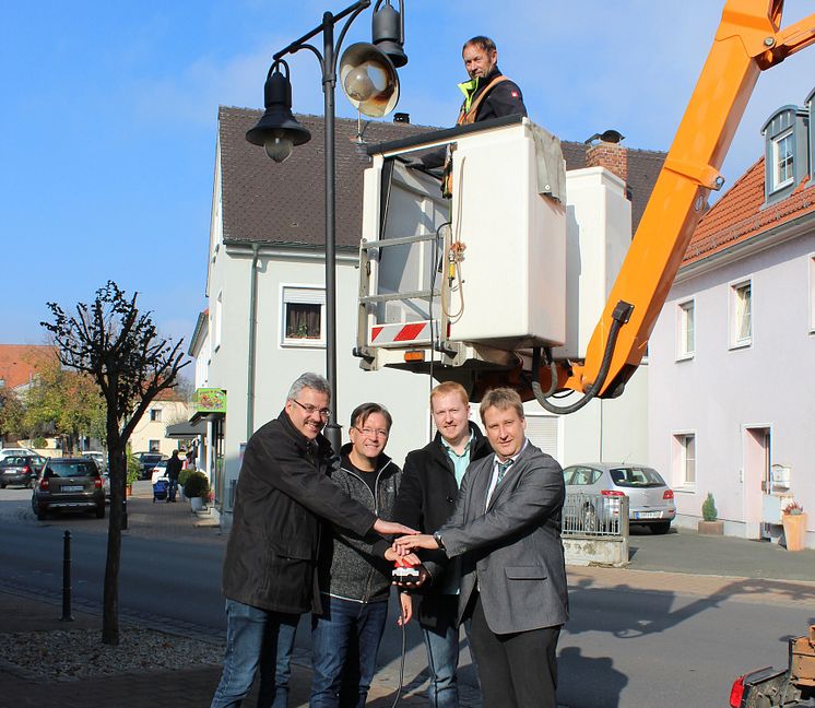 Adelsdorf hat die Straßenbeleuchtung auf LED-Technologie umgestellt