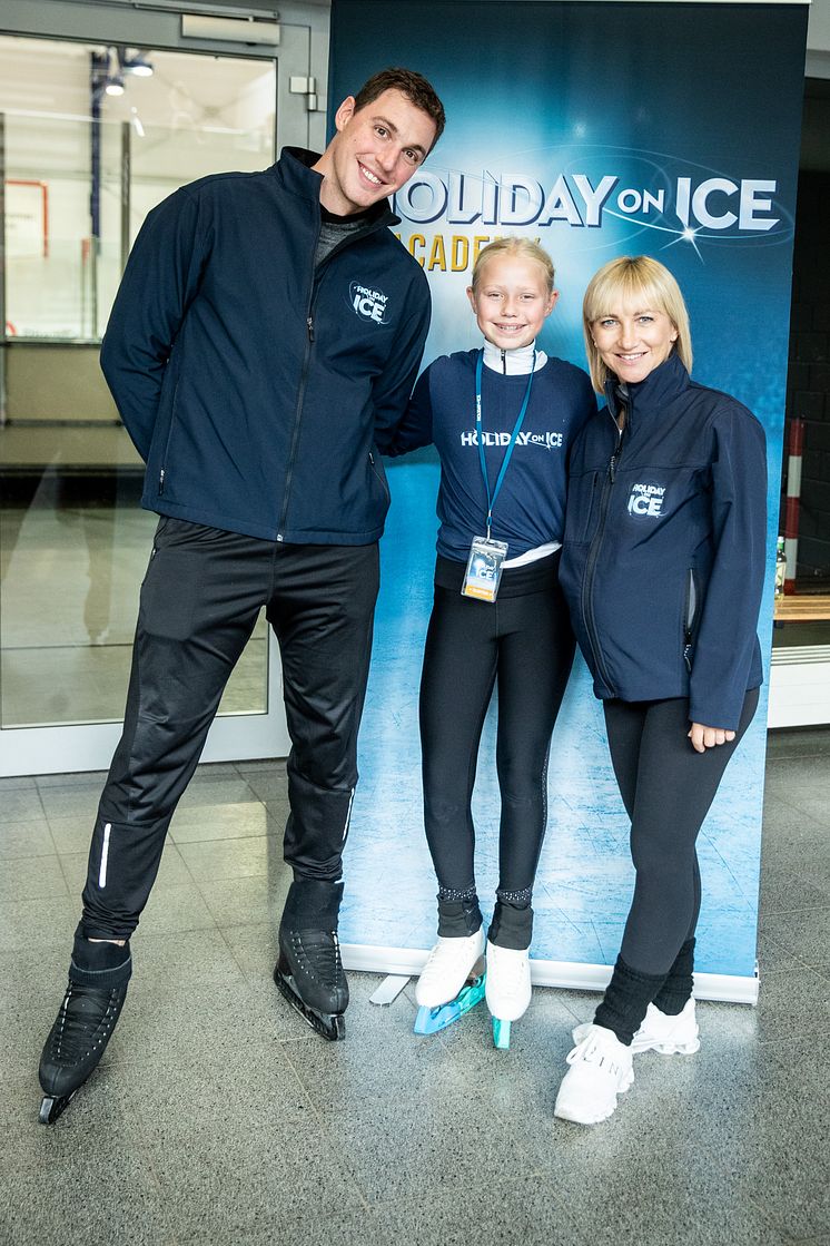 HOLIDAY ON ICE ACADEMY Sommercamp Essen Kama Krejpcio-Schelewski
