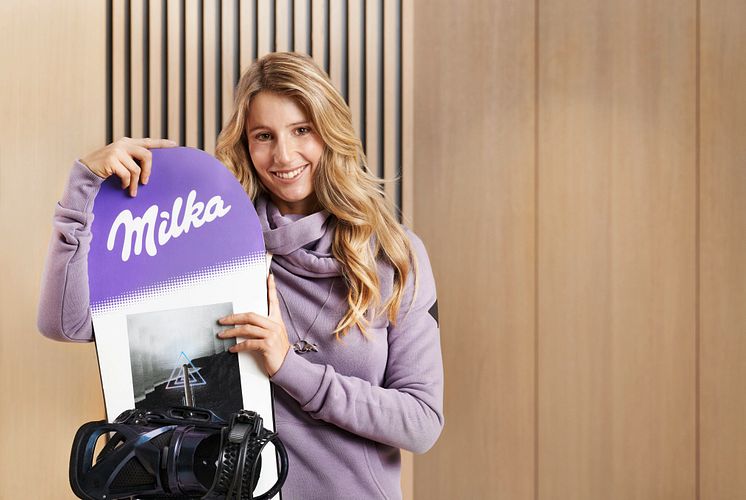 SnowboardStar Anna Gasser wird neues Milka Testimonial.jpg