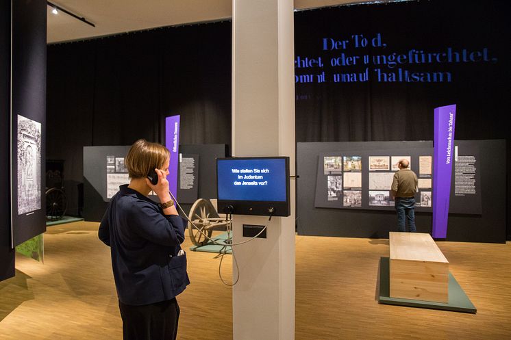 Ausstellung "R.I.P. - Die letzte Adresse" im Stadtgeschichtlichen Museum Leipzig - Foto: Elli Flint 