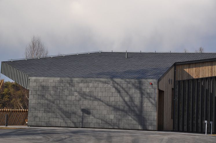 Norum Kapell takskiffer på fasad och tak