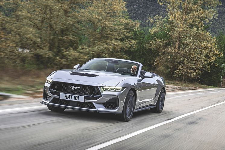 2024 FORD MUSTANG CONVERTIBLE (9)