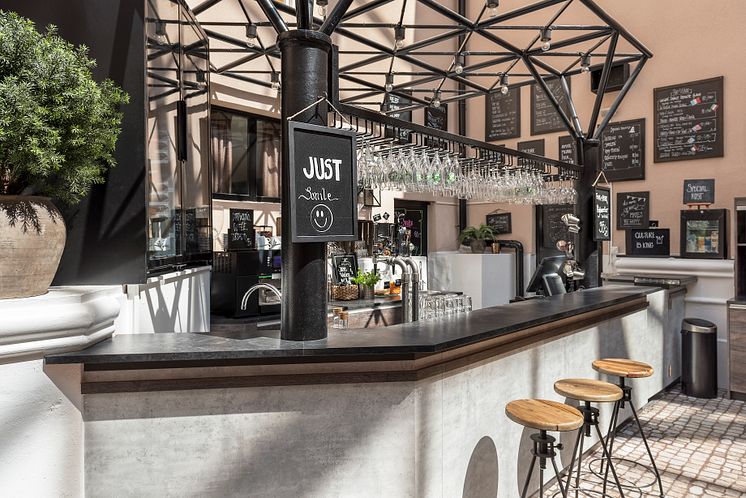 Restaurant-bar-Clarion-Collection-Hotel-Victoria-1
