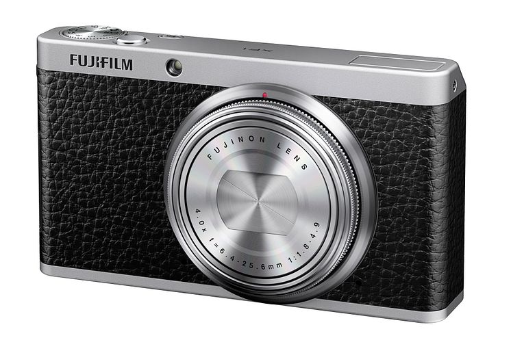 FUJIFILM XF1 black front