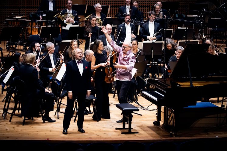 Mozart Pianokonsert nr 22 med Roland Pöntinen