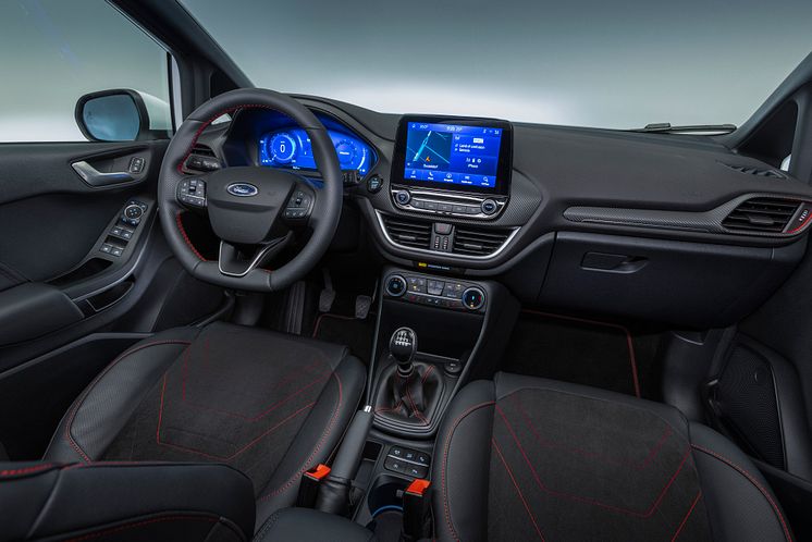 2021_FORD_FIESTA_STUDIO_INTERIOR_15