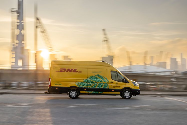 DHL Express Ford E-Transit (8)