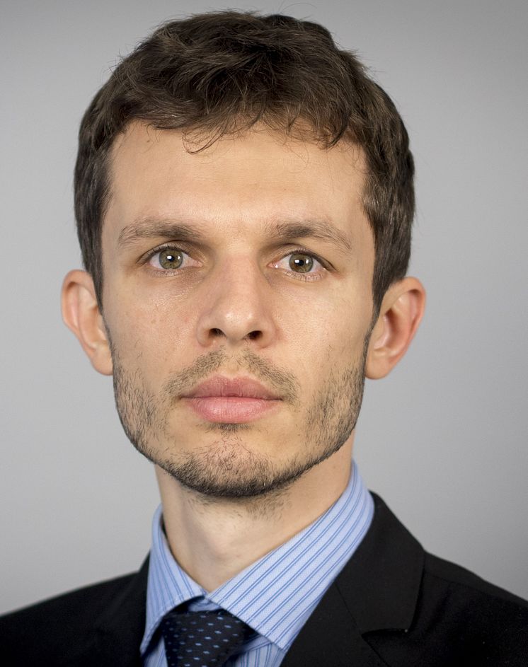 Poza tip buletin - Dragos Craiovan