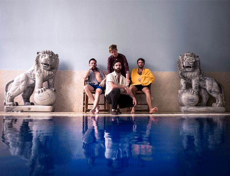 Foals (c) Warner Music